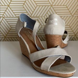 Toms platform wedges